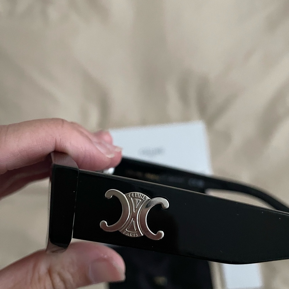 Celine Triomphe Cat Eye Sunglasses with Silver Hardware - Picture 4 of 8